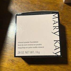 Mary Kay Mineral Powder Foundation